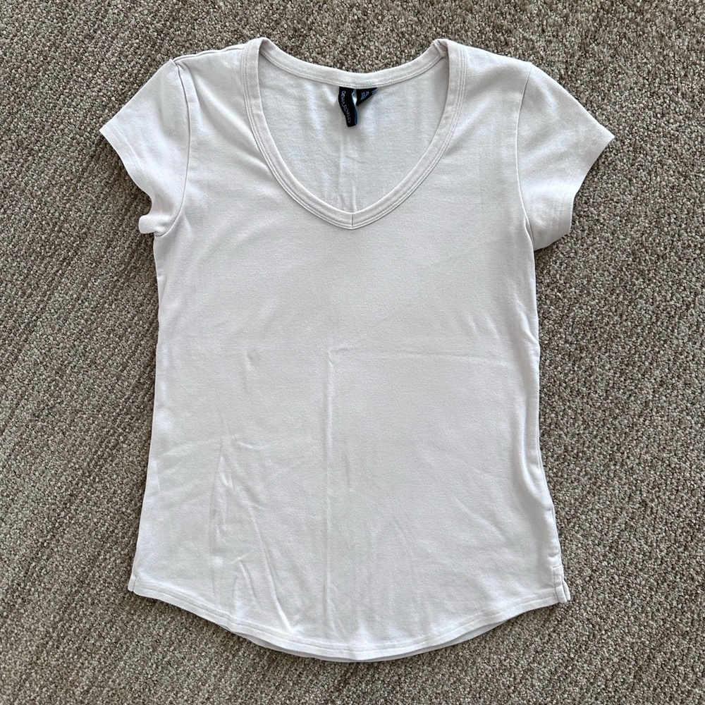 Cynthia Rowley Women’s Beige Short Sleeve Tee - Medium